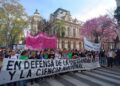 Gremialistas universitarios encabezan medida de fuerza por 24 horas