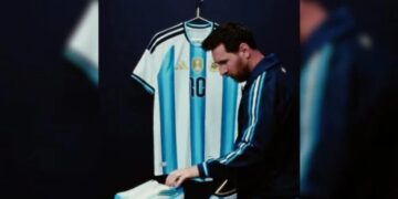 Messi presentó la camiseta especial que usará en su despedida de la Selección argentina