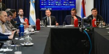 Puerto de Posadas: prevén adjudicar operaciones a un operador en octubre