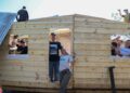 Passalacqua acompañó a 90 voluntarios de TECHOS que construyen viviendas junto a diez familias