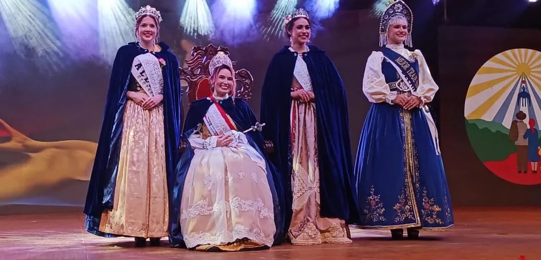 Melina Lovello es la nueva Reina Nacional del Inmigrante