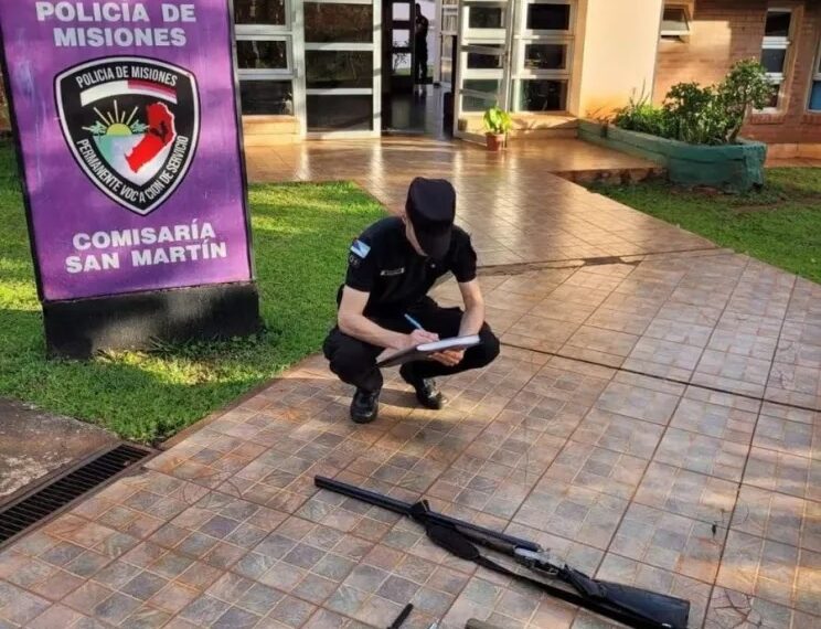 Demoraron a un adolescente por exhibir una escopeta en una escuela de San Martín