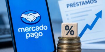 Mercado Pago enfrenta una demanda por cobrar intereses de más del 1300% anual