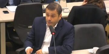 Herrera Ahuad lleva al Congreso una respuesta al endeudamiento de las familias