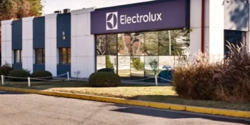 Electrolux cierra su planta en Rosario donde trabajan 180 operarios