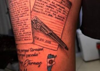 Un hombre se tatuó la carta del retiro de Lionel Mess