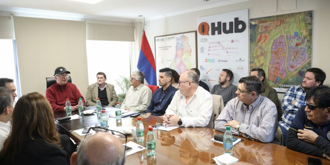Passalacqua encabezó una reunión con el sector de la construcción para sostener obras e inversiones en Misiones