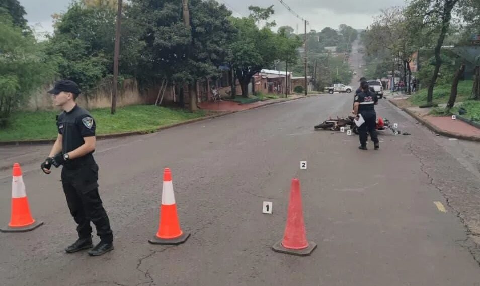Choque fatal en Puerto Iguazú: abrieron una causa judicial al adolescente que manejaba una de las motos