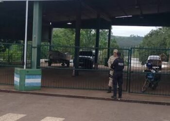Misiones: continúa la crecida de los ríos Paraná, Iguazú y Uruguay y permanecen cerrados diez pasos fronterizos