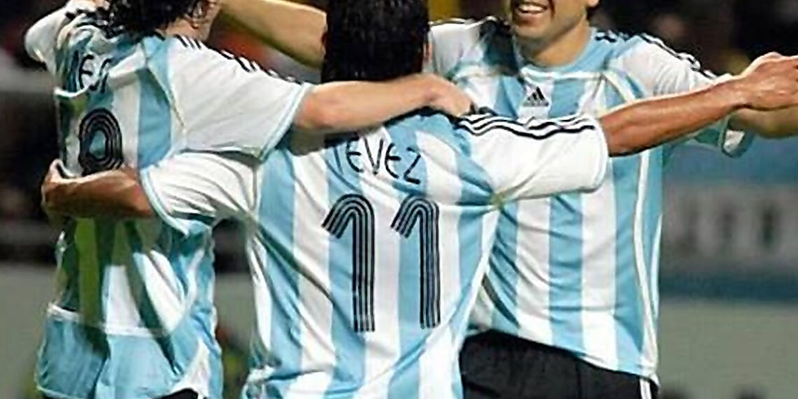 Tevez confirmó que Messi y Riquelme jugarán en su partido despedida