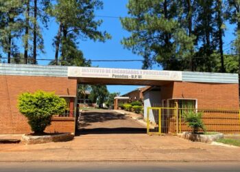 Apartaron a una oficial penitenciaria por la estafa en la Epet 34