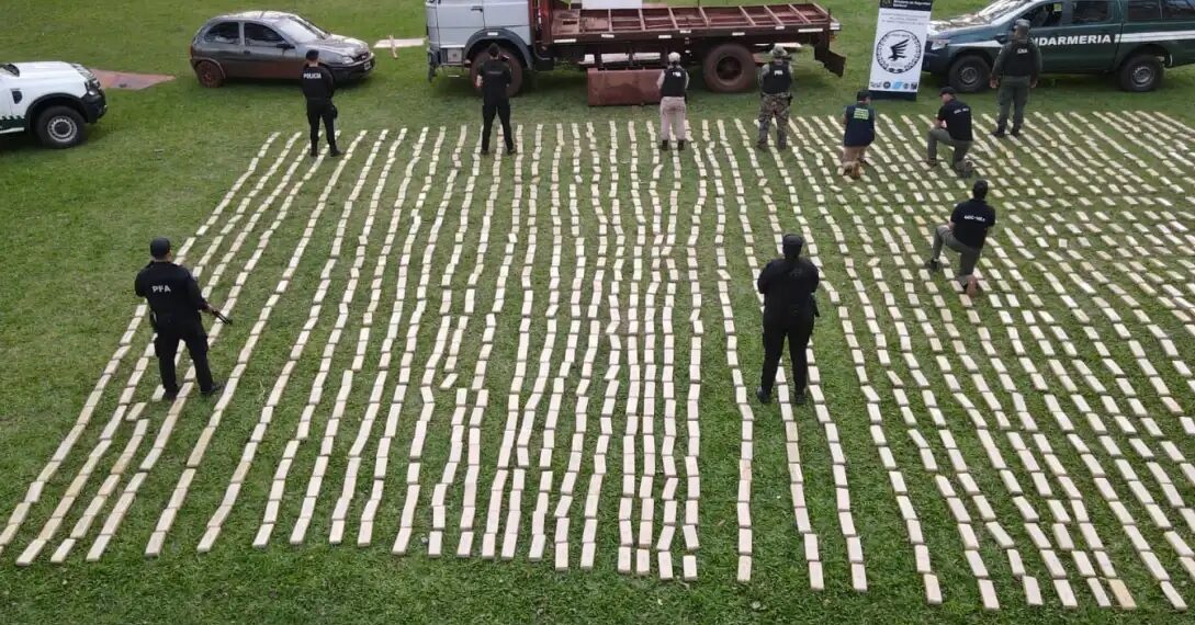 Ocho detenidos en trece allanamientos a una banda que operaba entre Misiones y Buenos Aires