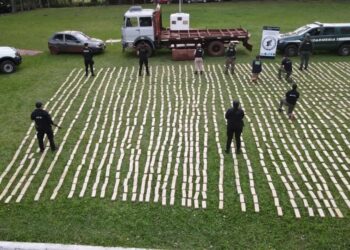Ocho detenidos en trece allanamientos a una banda que operaba entre Misiones y Buenos Aires