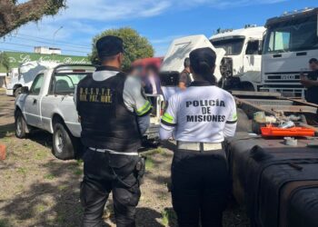 Secuestraron dos camiones adulterados en Posadas y detuvieron a un abogado por amenazar a policías
