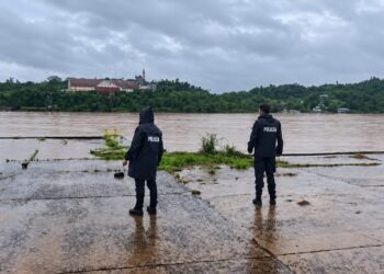 Bajó el río Iguazú y habilitaron la ruta 103, pero continúan cerrados diez pasos fronterizos