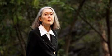 La escritora canadiense Anne Carson ganó el Premio Nobel de Literatura