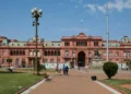 Rectores universitarios llevan la reunión del CIN a Plaza de Mayo y crece la tensión con el Gobierno