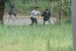 Lo filmaron atacando a transeúntes en Posadas y terminó detenido