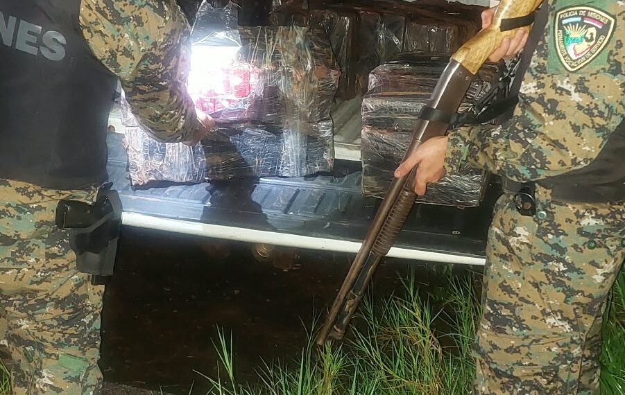 Andresito: interceptaron una camioneta brasileña con más de media tonelada de marihuana