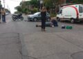 Un motociclista alcoholizado chocó contra un auto en Posadas: Su acompañante resultó lesionada