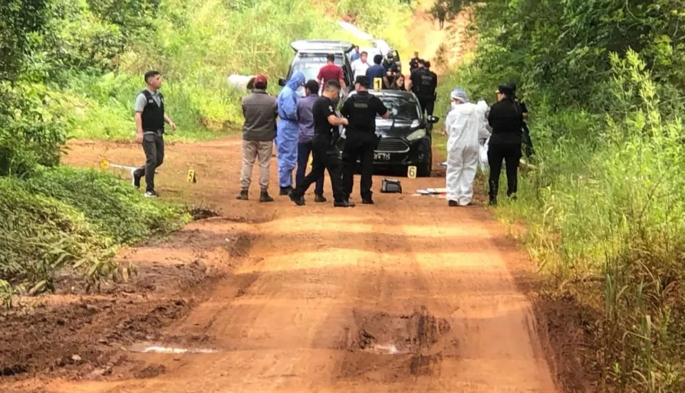 Oberá: encontraron a una pareja muerta dentro de un auto en Picada Sarmiento