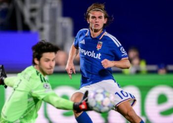 Nico Paz se lució en la goleada del Como a Manchester United en Champions League